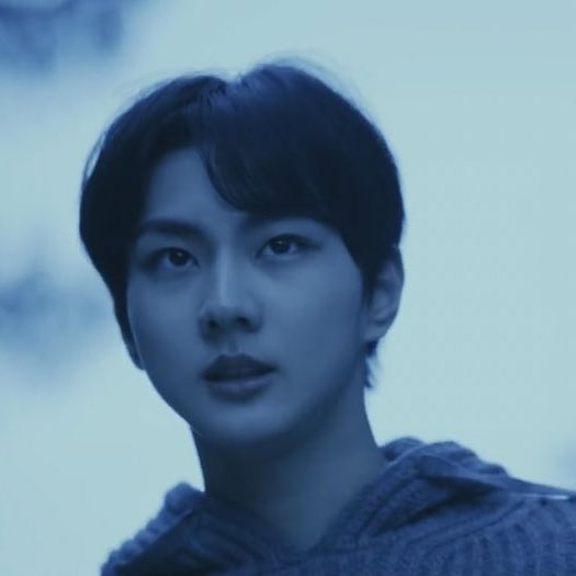 jungwonpic's tweet image. human                                   vampire