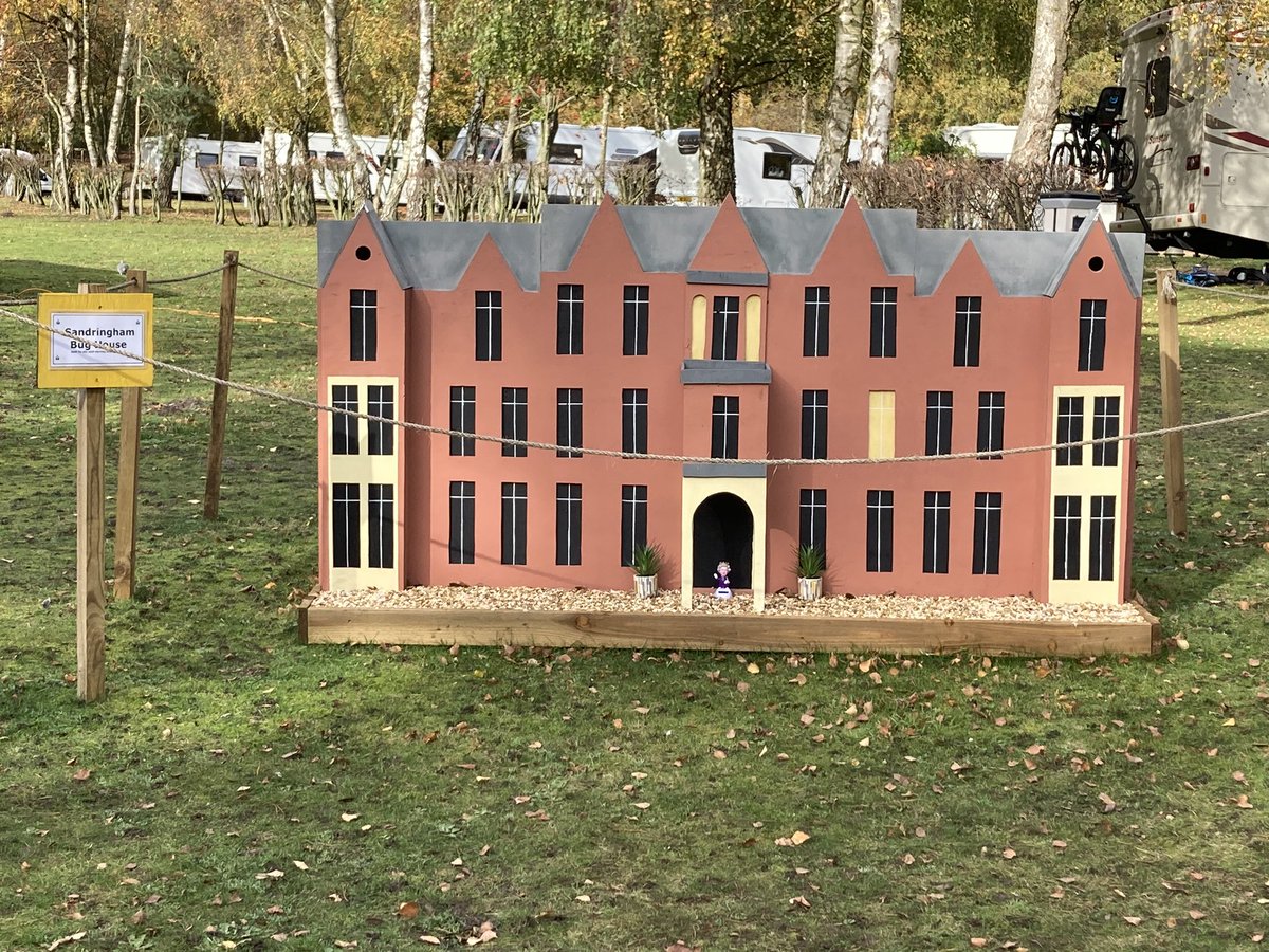 CampingNeeds's tweet photo. Just come back from a lovely few days away at Sandringham. We visited Hunstanton where we found some Donuts and also had fish n chips. 

We think that this maybe our last outing of the year due to Tier restrictions - we will see! https://t.co/eFAl0P8JXF