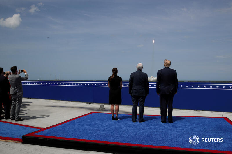  President Donald Trump’s differences with rival presidential candidate Joe Biden extend far beyond planet earth  https://reut.rs/35Qi6wa  1/8