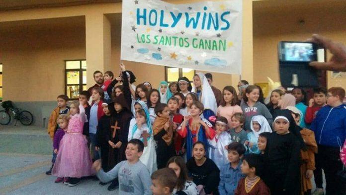 Parroquias católicas de #Guayaquil celebrarán #Holywins e instarán a los niños a usar disfraces de santos ► ow.ly/8RgK50C7fKk