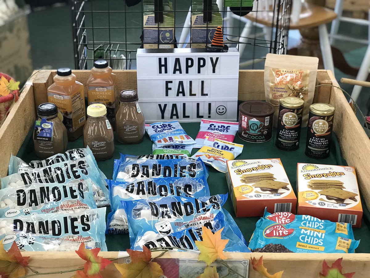 SusansNatWorld's tweet photo. Happy Halloween Eve 👻 

Are you still looking for last minute candy/snacks for your trick treaters? We’ve got some! 

Stop by to check out our ~healthier~ sweet &amp; treats 😊 https://t.co/WIKh2SVk24