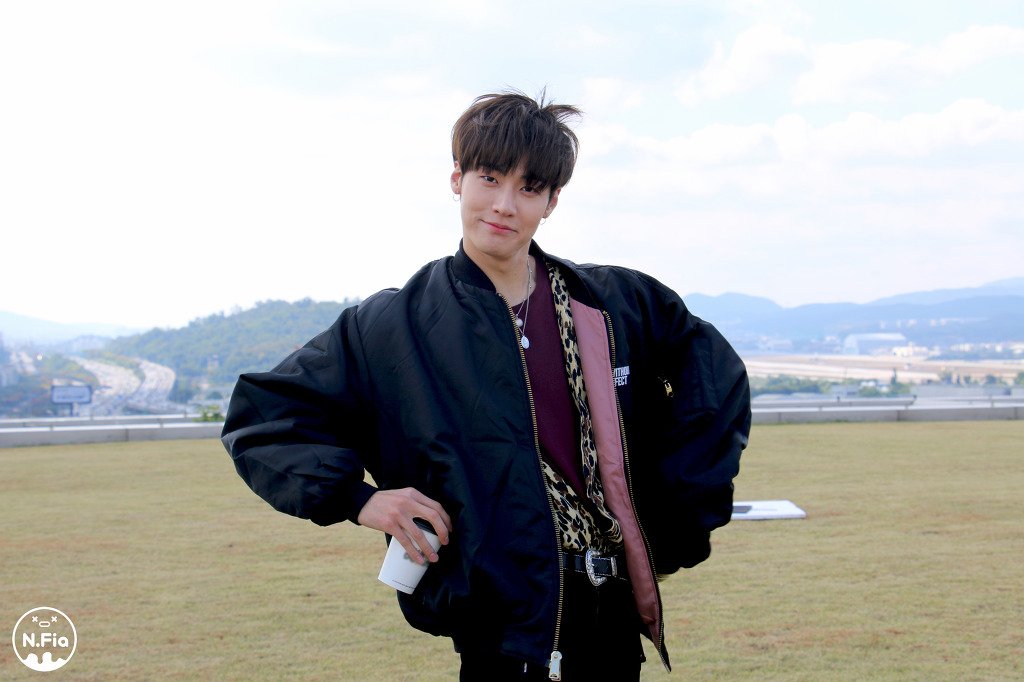 JYLE1623's tweet photo. #happyJDONday
💗happy forever https://t.co/o4Y2gG8NgG