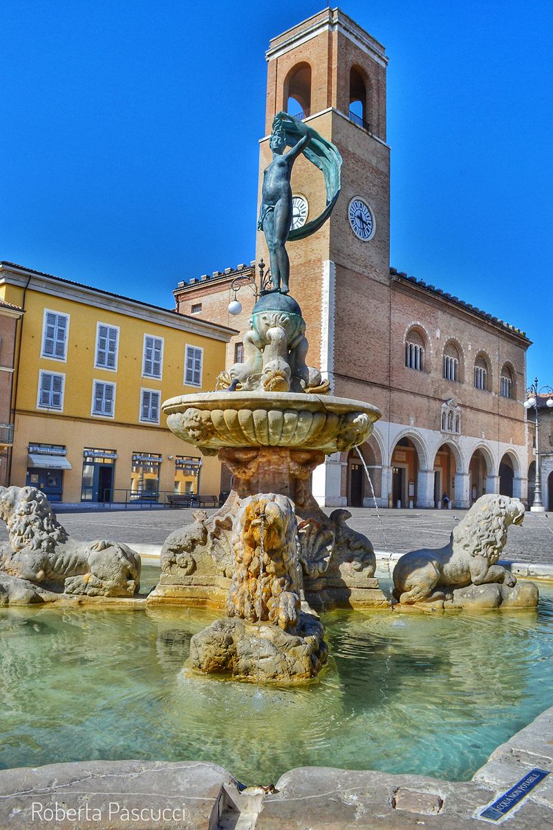 Fano_2022's tweet photo. La "Capitale Territoriale" del progetto #Fano2022 si evolve sulla città di Fano in relazione ad altri contesti territoriali più ampi e complessi. Uno di questi connette le tre città di #Fano, #Pesaro e #Urbino. 

https://t.co/RiUmsyEVz1

#capitaleitalianacultura2022 https://t.co/yPyWjOsRfY