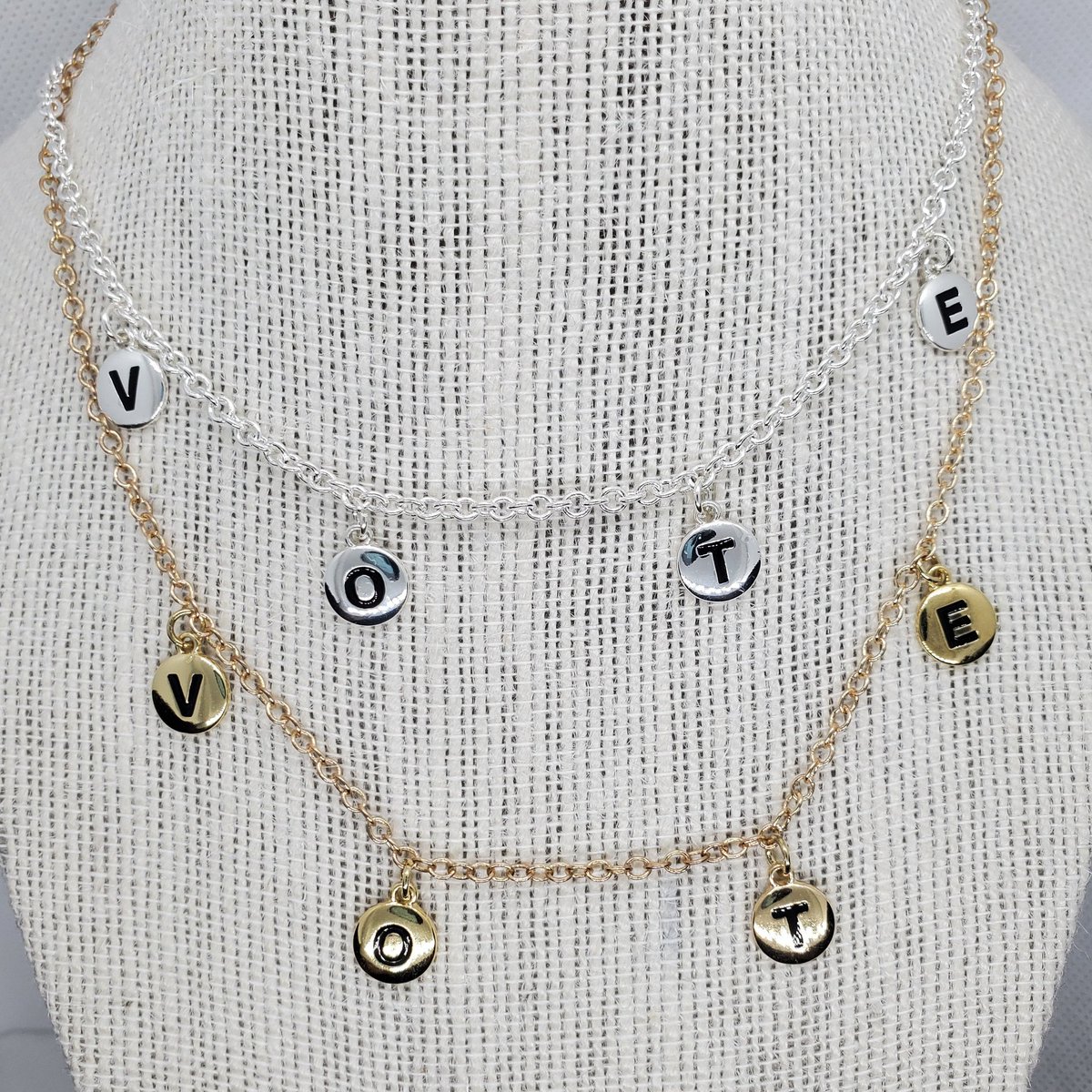 CereaJewelry's tweet photo. Last chance! Get your #VOTE #Mask Chain before #ElectionDay Wear yours to the #polls and make a statement w/out saying a word. 20% off ALL orders TODAY ONLY! Order by 4pm CST, it ships today! #Vote #maskchains get FREE OVERNIGHT SHIPPING!👇 https://t.co/G1WsMkucv0 via @Etsy https://t.co/zJRFifR2hC