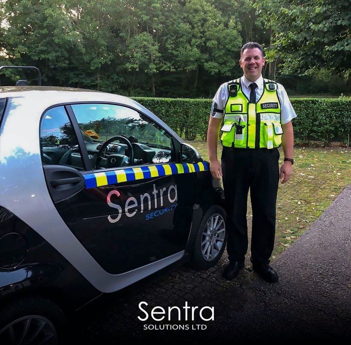 SentraSecurity's tweet photo. Marc, one of our security guards who patrols the development at night keeping Repton Park safe. He also does a fantastic job providing support to the concierge when dealing with challenging situations. #reptonpark .
.
.
.
#mobilesecurity #mobilesecuritypatrol #sentrasecurity https://t.co/Fp4cYiW5jJ