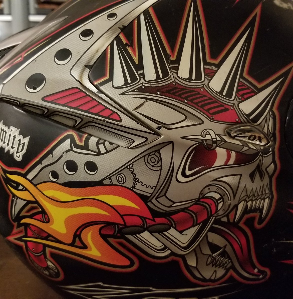 JJH_818's tweet photo. Still one of my favorite helmets I ran in my 17 years of racing !! https://t.co/m7pZmdbSxM