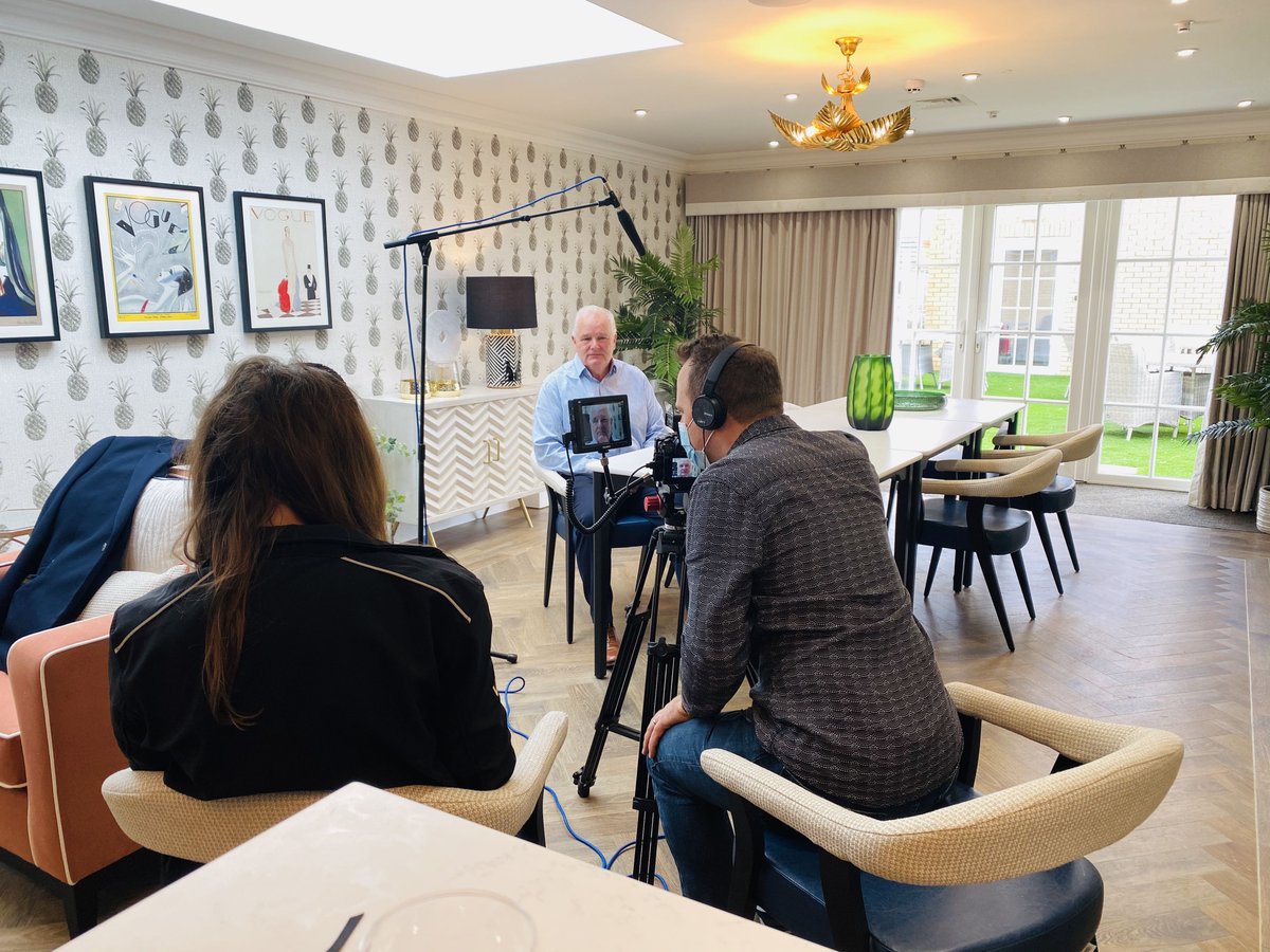 TheCareMarketer's tweet photo. Okay one more scenes snap here from the #HuttonViewLaunch virtual tour film!! 😁👍 #Brentwood #Essex #Care https://t.co/AY88qhk5pn