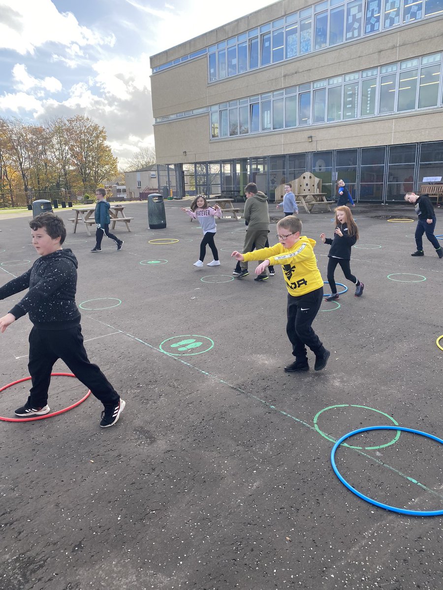 MissSWanless's tweet photo. Some Halloween fun in Room 5 today 🎃👻🧙🏼‍♀️ https://t.co/OKG6MZkfMO