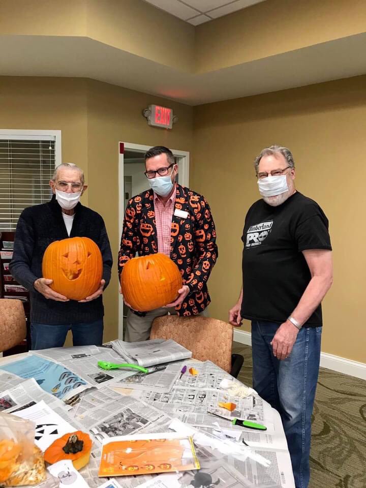DanburyLiving's tweet photo. Carving Pumpkins at Danbury Hudson 🎃
#danburyseniorliving #danburycares #danburystrong #danburydifference #inthistogetherohio #akronoh #summitcountyohio #discoverdanbury #akron #hudson #workwithdanbury #ohio #neohio #hudsonohio #summitcounty #hudsonoh #northeastohio #akronohio https://t.co/OJqg8lVAYJ