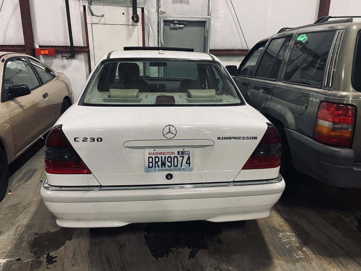 ChappellesTow's tweet photo. Due to the COVID-19 outbreak, Chappelle's Towing will be implementing social distancing measures
Abandoned Auto Auctions 
Thurs, Nov 5th, 2020 @ 11:15 AM
Preview SAME DAY 8 AM - 11 AM
4915 NW Fruit Valley Rd
Vancouver, WA 98660

Check out our website:
https://t.co/5Pp8PYOwMn… https://t.co/NqyLrJGW96