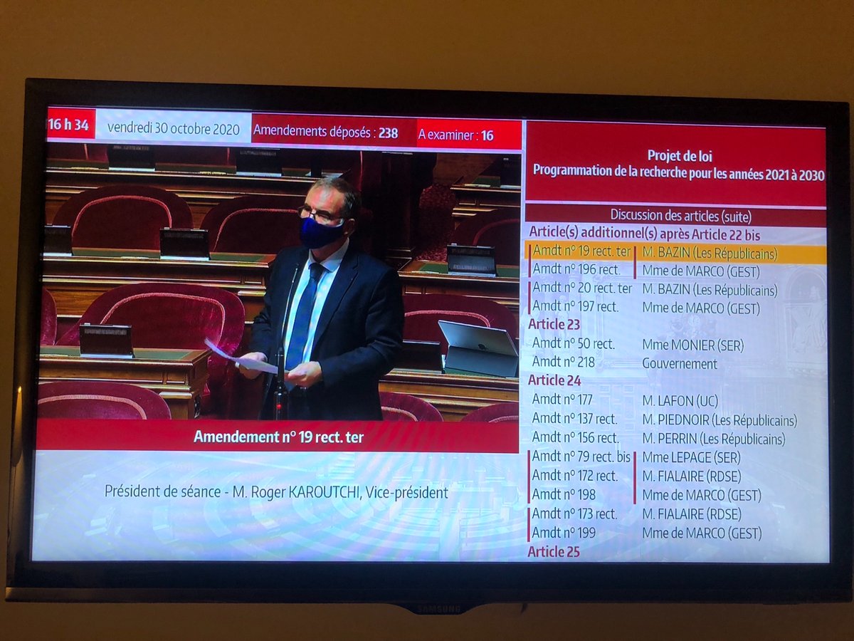 arnaud_bazinVO's tweet photo. En séance cet après midi pour la fin de l’examen du projet de loi Recherche où il est question de la formation des vétérinaires. J’ai défendu deux amendements pour diminuer le recours à l’expérimentation animale en ayant recours à des méthodes alternatives. Ils ont été adoptés ! https://t.co/UcRcwUSL61