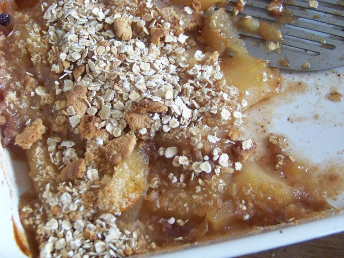 FlirtatiousCVR's tweet photo. #TodaysRecipe #Dailyrecipe is #applecrumble a #throwback from a #couple of #weeks ago, because I will be #making #creating this #tomorrow #especially for #halloween #halloween2020 #HalloweenAtHome catch full #recipe over on #Tumblr #afirtatiousmarriage. If you make this, #enjoy! https://t.co/JawmjaJjbE