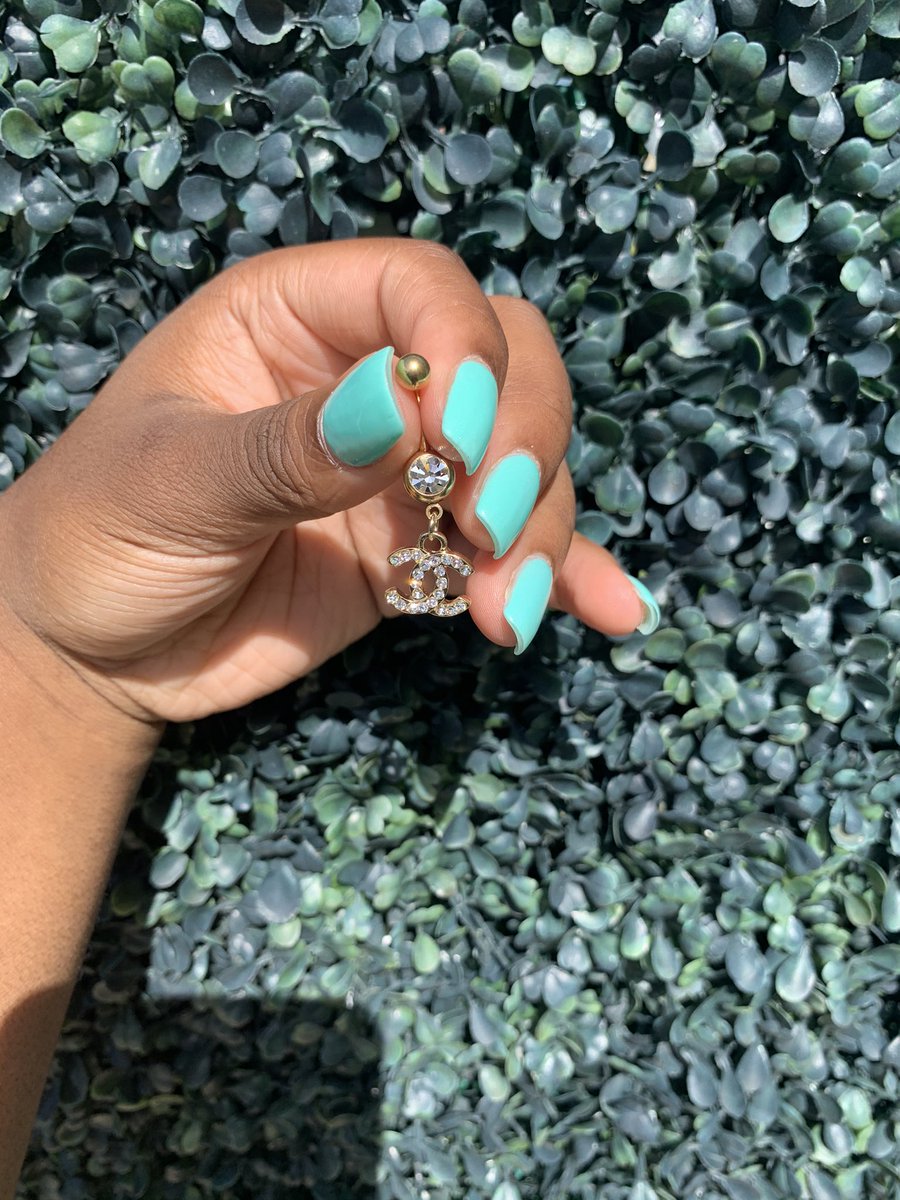 KBnextdoor_'s tweet photo. “Double CC” Belly Rings are available online now!! @ https://t.co/fQHouDrHf1 in colors
-Pink 💕
-Gold 👑
-Silver
Use Code : LUXEHALLOWEEN to take 25% off when you spend $30 or more
#BlackOwnedBusiness #blackownedboutique
#NewArrivals #ShopBlack #Halloween #Chanel #Doubleccs https://t.co/OpCQ8TThxD
