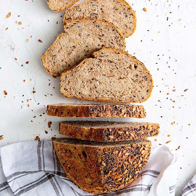 RedStarYeast's tweet image. RECIPE: bit.ly/363WfAU 

Don’t have time for a #sourdough starter? Platinum Instant Sourdough Yeast spruces up this #seededrye giving it a nice hint of sourdough without the hassle of a starter. This hearty loaf is chock-full of seeds to add a delicious nutty flavor.