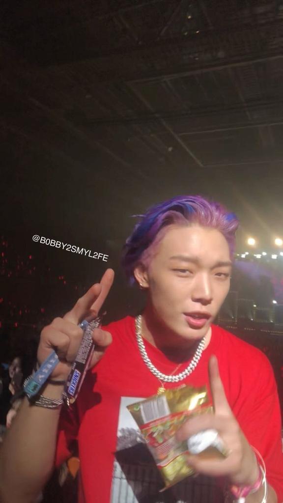 Here's a thread with Bobby's purple hair coz I badly miss it. #바비  #BOBBY  #아이콘  #iKON  @YG_iKONICP.S Credits to the owners of each pictures