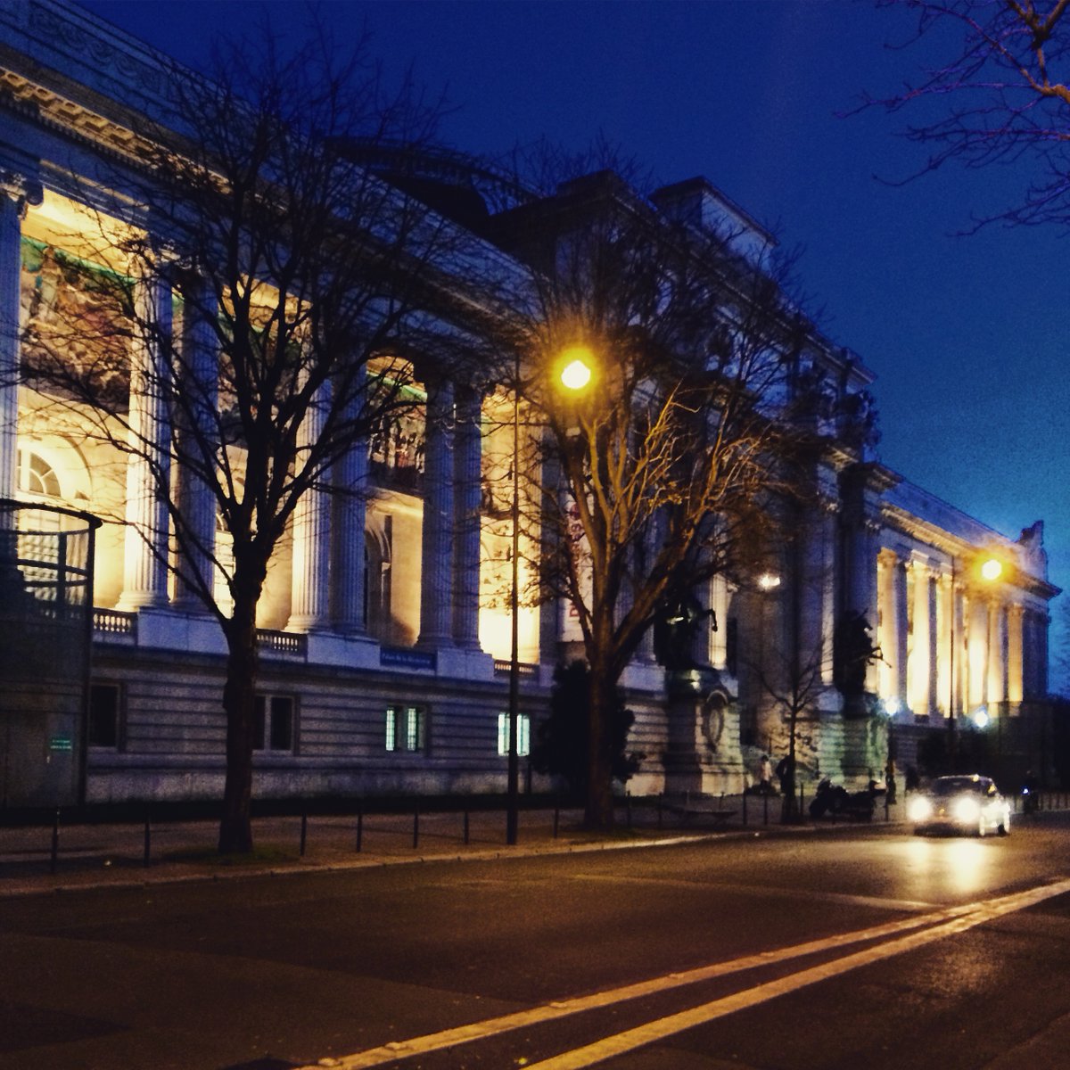 Fredooz2's tweet photo. Le 29 octobre 2020, clap de fin pour le @palaisdecouvert dans sa version 1937. Hâte de le découvrir dans version 2024. Merci pour tout et à bientôt. https://t.co/q4kVDUUX4y