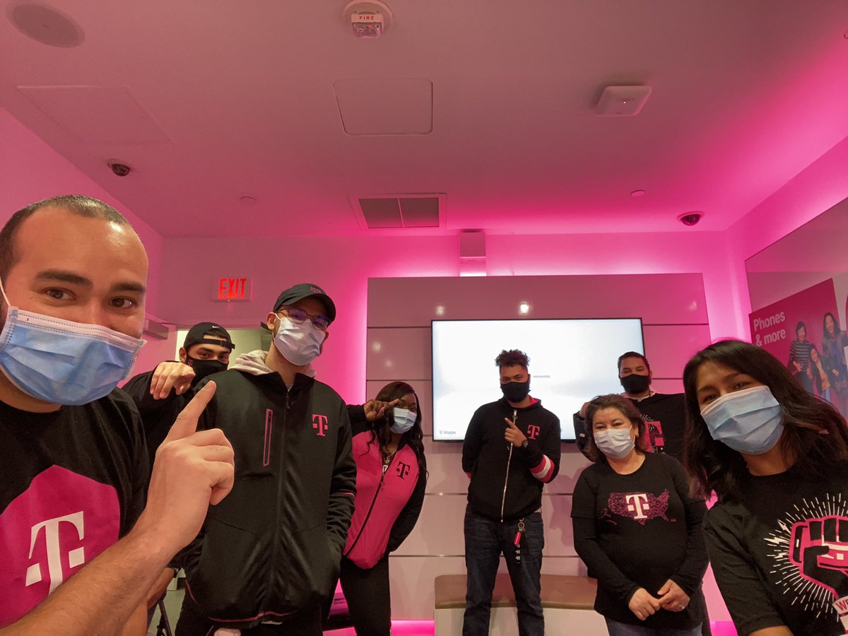 dianazepeda00's tweet photo. GSP is always ready! TVision Huddle! #itsOn Best team ever! 😎🔥@KarlisonPhilip @w_martjr #TVision #NERocks https://t.co/6cdLqJw5tK