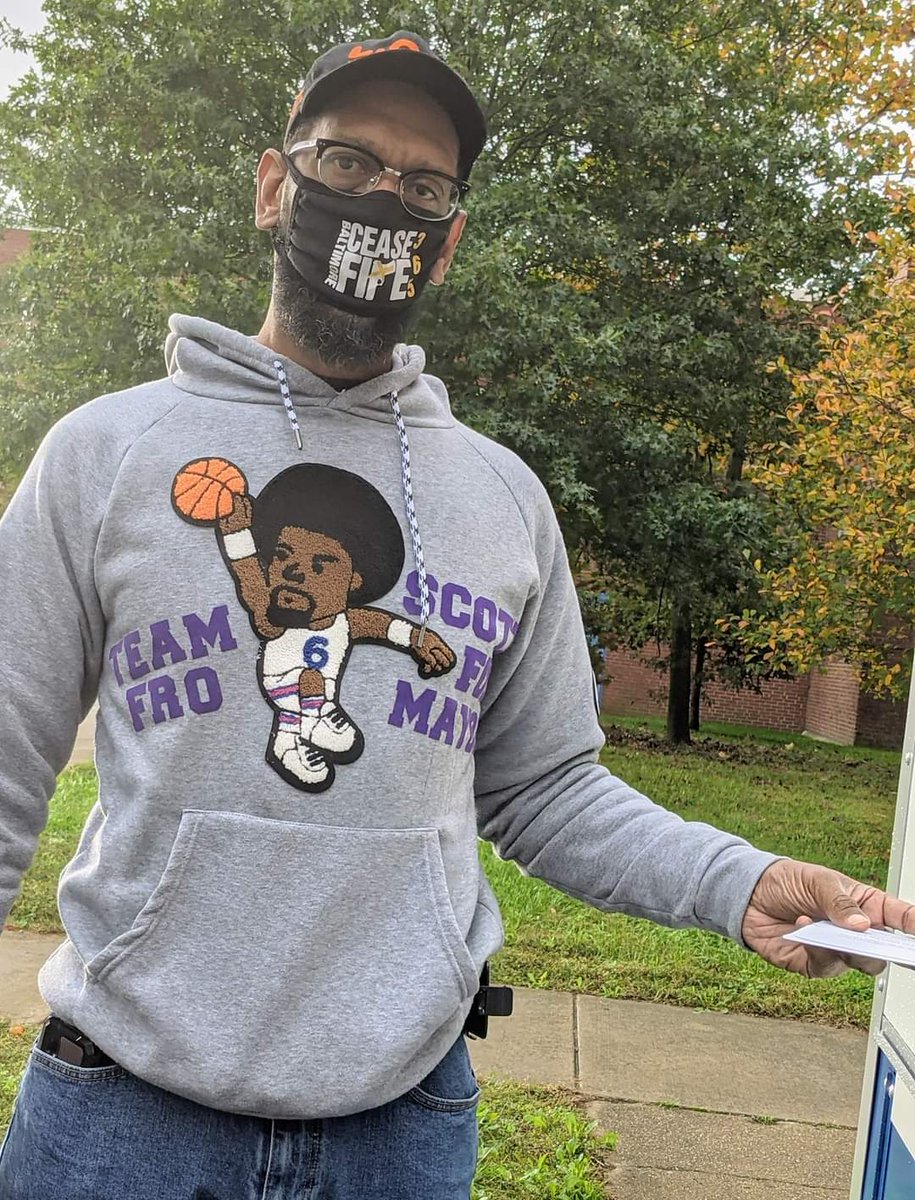 MayorBMScott's tweet photo. Ray Kelly is a fierce advocate for our communities. I have enjoyed working with him in Baltimore and Annapolis for policy change to make us better especially in the area of public safety. Honored to call him my friend and to have his support. But I need that hoody! #teamfro https://t.co/8zfxhOEkKf