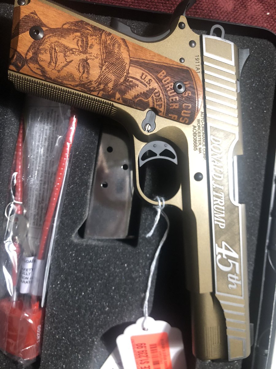 Novalea10's tweet photo. Would love to have this new toy signed by the one and only best President ever @realDonaldTrump https://t.co/wczi6d5b88