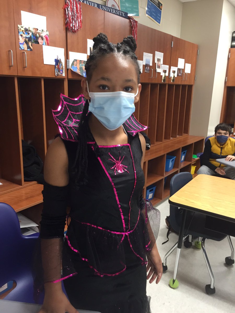 JNedu1's tweet photo. Such a fun day for these kids who are rocking their mask wearing this year.( ZZTop are brothers)@wilsonelem https://t.co/3Mi4LtOnVs