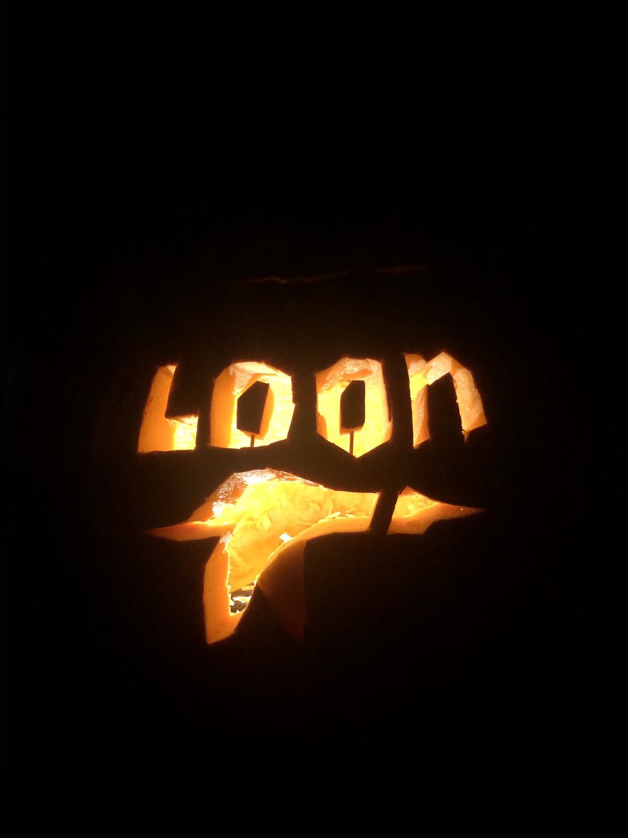 LifeSciVC's tweet photo. Happy Halloween! Hopefully some scary snowstorms ahead for the winter! @loonmtn #loonmtn #skinh #skitheeast https://t.co/Z4NjfOgeEl