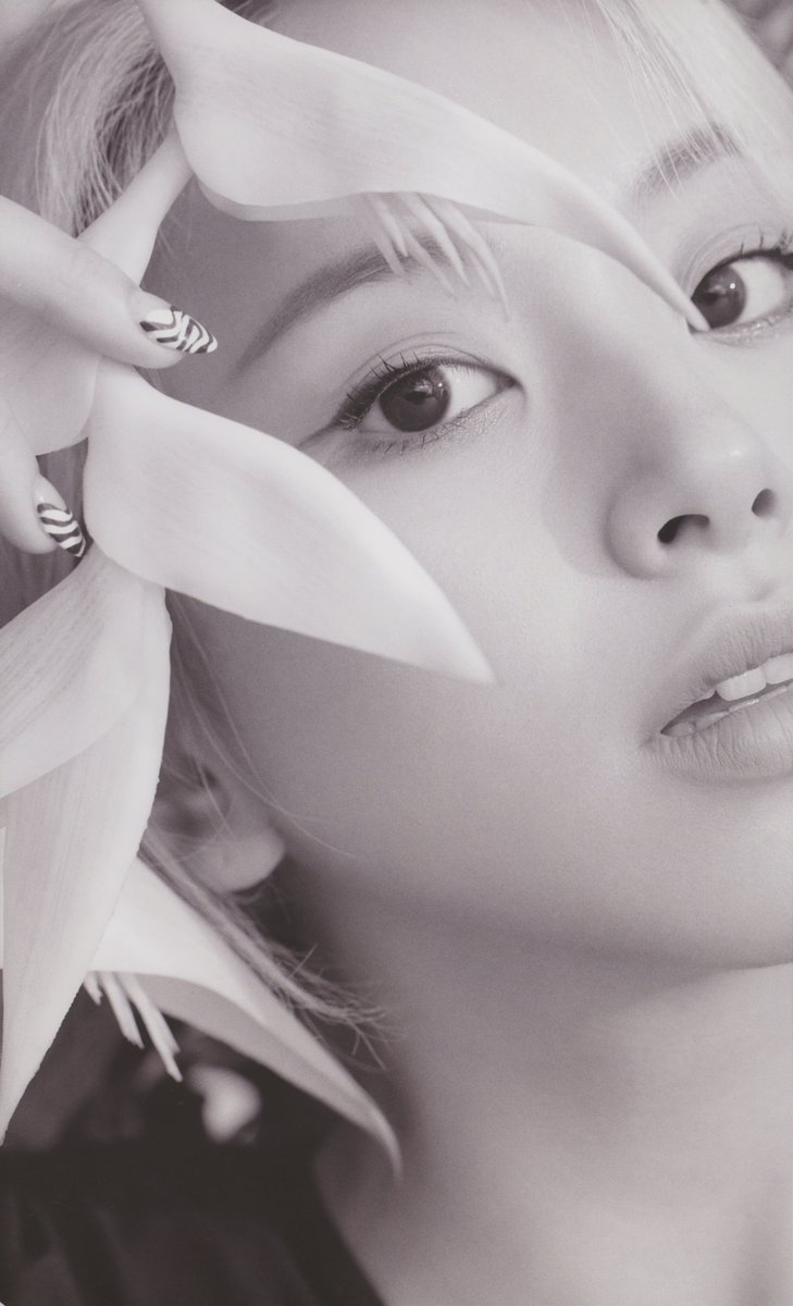 njmsjmdct2's tweet image. [SCAN] TWICE 2nd full album Eyes wide open Photobook (ver. Story)

Chaeyoung
(page 36, 37, 38, 68)

#채영 #チェヨン #CHAEYOUNG #彩瑛