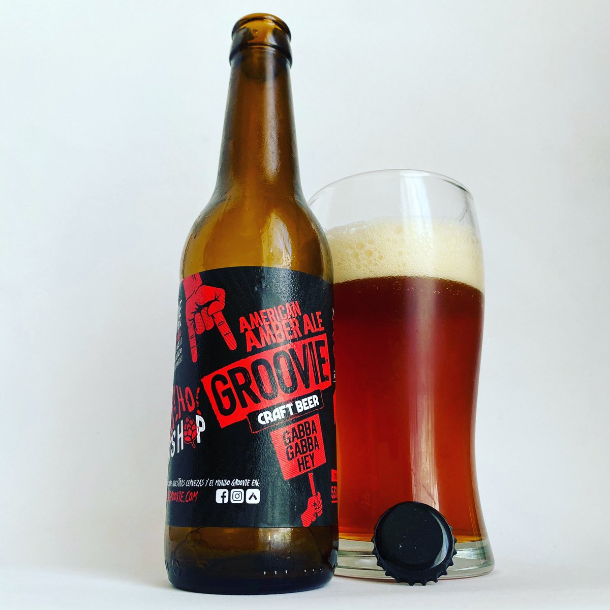 cervezadviernes's tweet photo. La Cerveza del Viernes: 
Gabba Gabba Hey
Style: American Amber Ale
Alc. 5,5% Vol. 33cl. IBU’s 33
Brewery: @cerveza_Groovie
#Spain

@amcb96 @Agnosis9 @JaNaGaLl @pablosiana @_mickymoto @Andresc1927 @MoissPrieto @JaViviendo_ @midrynk_com @bebirapp @bertrand_boily @birrasommelier https://t.co/OxzNWk7jdZ
