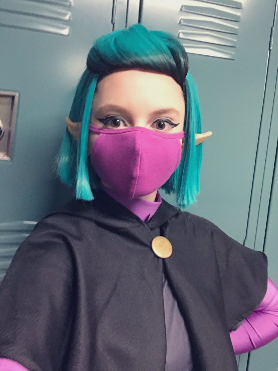 kaylakartoons's tweet photo. Me in my Amity cosplay at my high school bc Halloween👻🎃 Not a lot of people are wearing costumes but oh well. I’m going to take an actual photoshoot in my costume this weekend, these I just took at school. Ft. my friend who is a Danganropa character (idk who i dont play it lol) https://t.co/h7CiSYrqOB