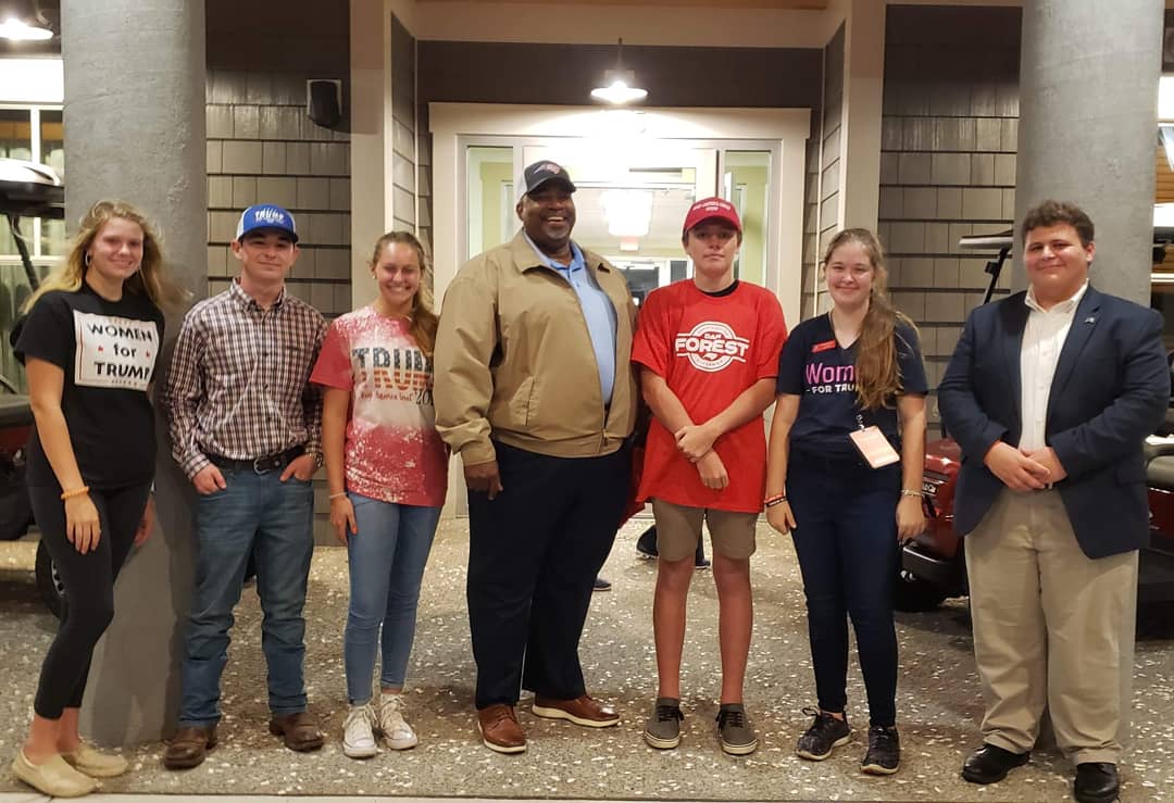 BrunswickTars's tweet photo. Some of our BCTARS got to see @markrobinsonfornc (running for NC Lieutenant Governor), Anthony Street (running for NC State Auditor), @judgefredgore (running for NC Court of Appeals), and our NCTARS VP @tuckercoombs. We had a great time at the Mark Robison rally last night. https://t.co/9F11nsYwMc