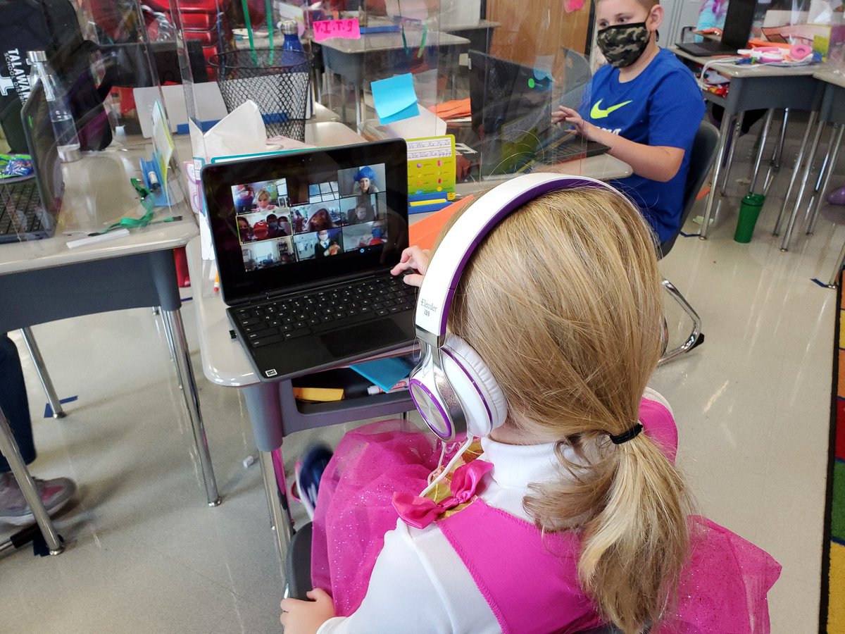 All 3rd grade Halloween Zoom!  Remote and F2F ❤🎃 #distancelearning2020 #remoteteaching #teachinginapandemic #talawandaempowers