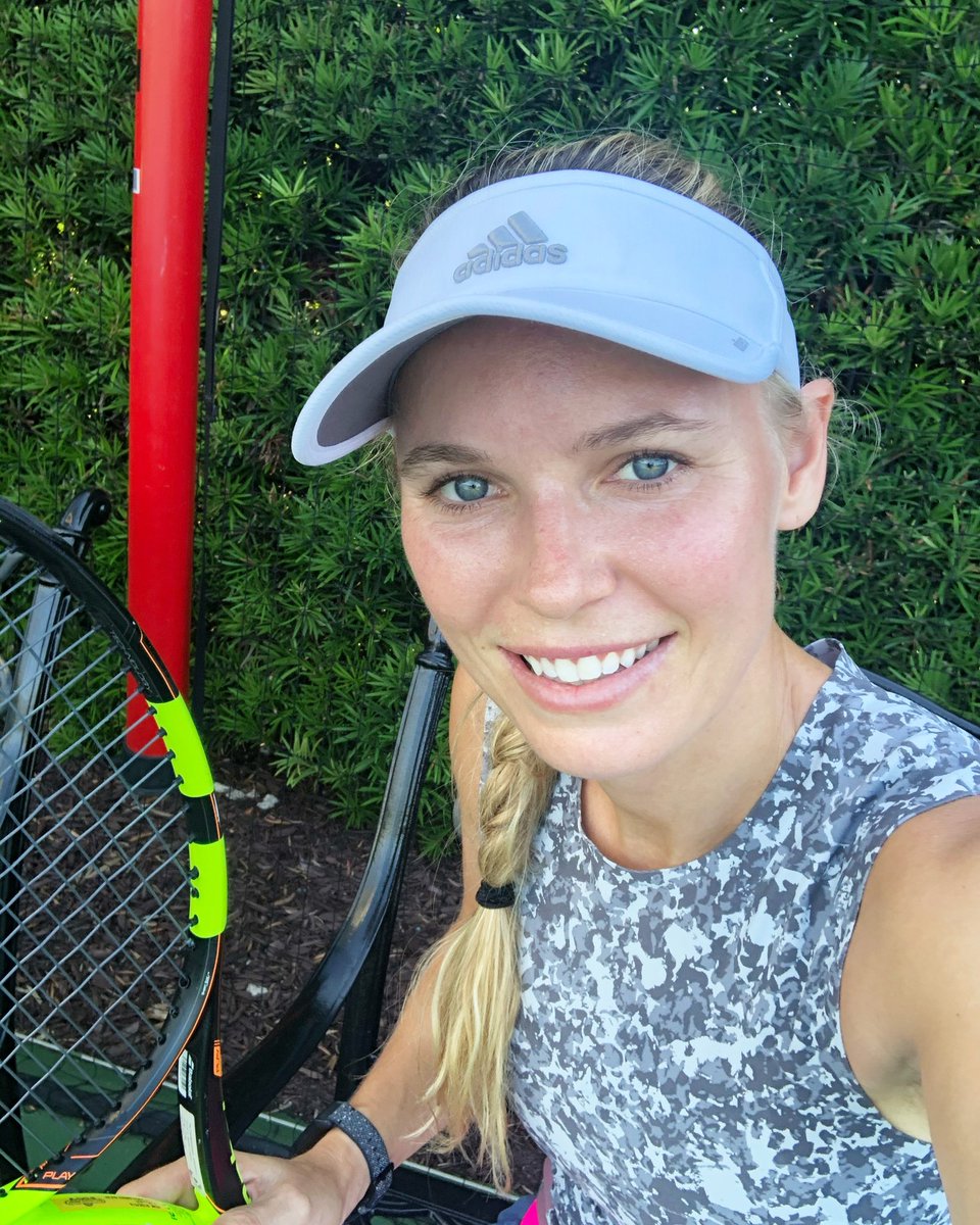 CaroWozniacki's tweet photo. 🎾😊 https://t.co/2TZuYUvF5x
