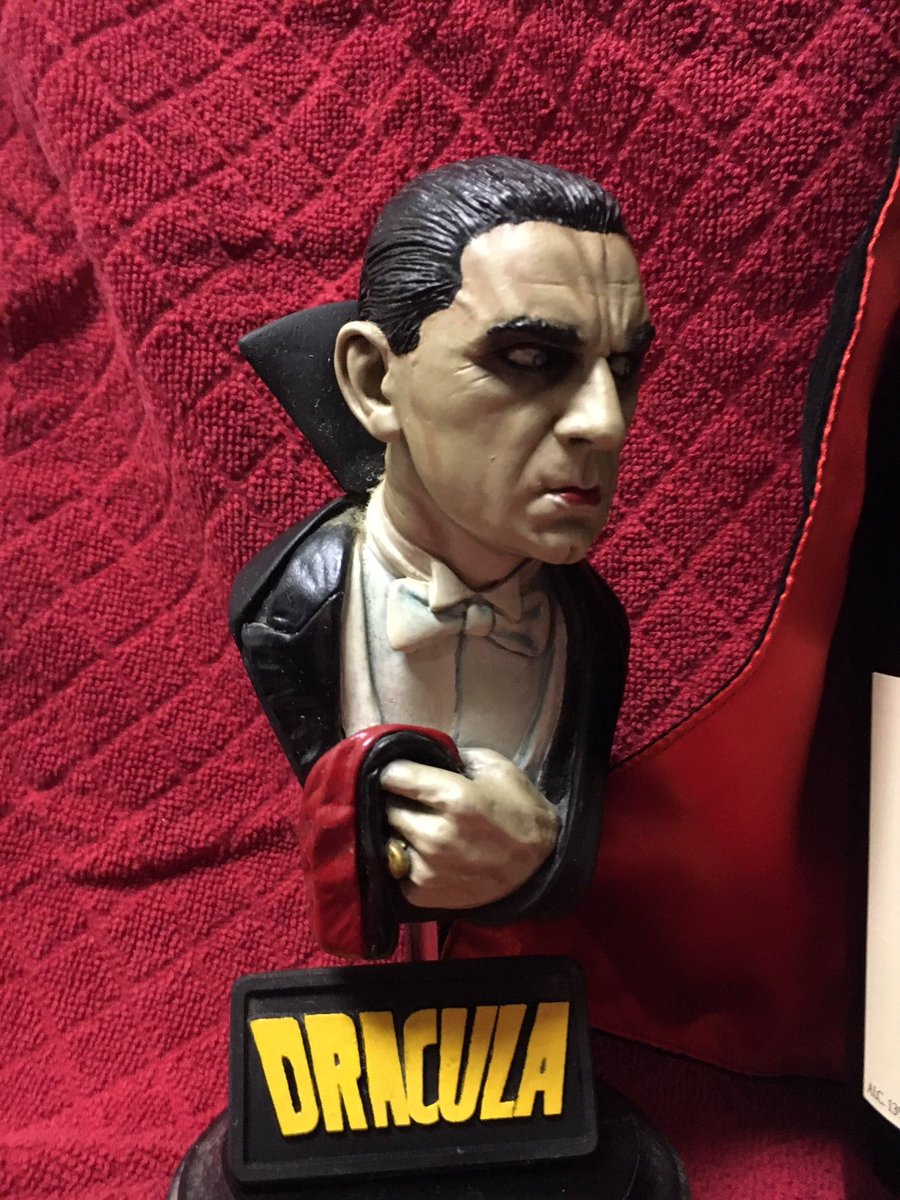 DougGra38399255's tweet photo. Vampire wine, the wine that comes with a cape, and if Bela was still with us he would surely be drinking some Vampire wine #Vampire #vampirewine #belalugosi #UniversalMonsters #wine #Halloween #belalugosibust https://t.co/yfOSyFhMm9