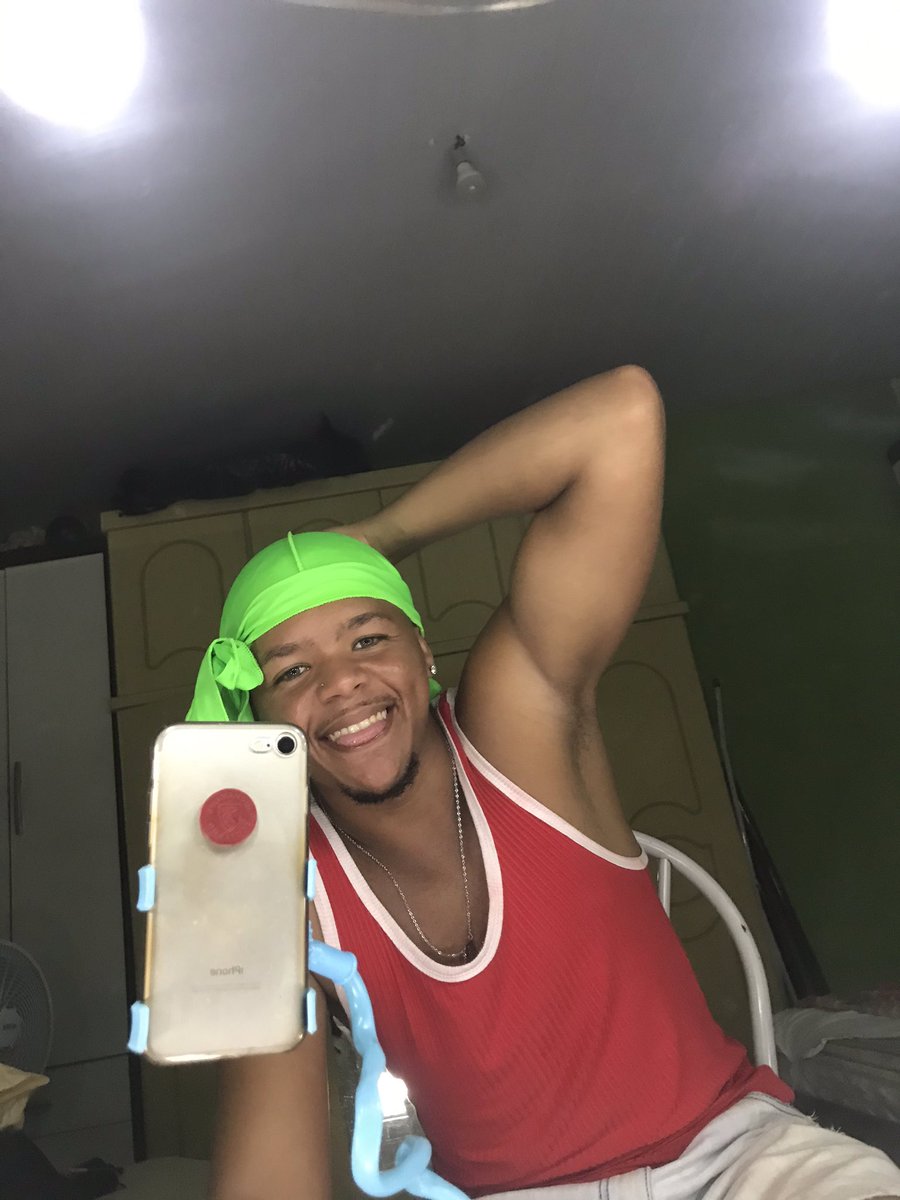 rd_ritmado's tweet photo. Deixa seu sorriso mudar o mundo , mas nunca deixe o mundo mudar seu sorriso ❤️✊🏾 https://t.co/oGUitBXZlL