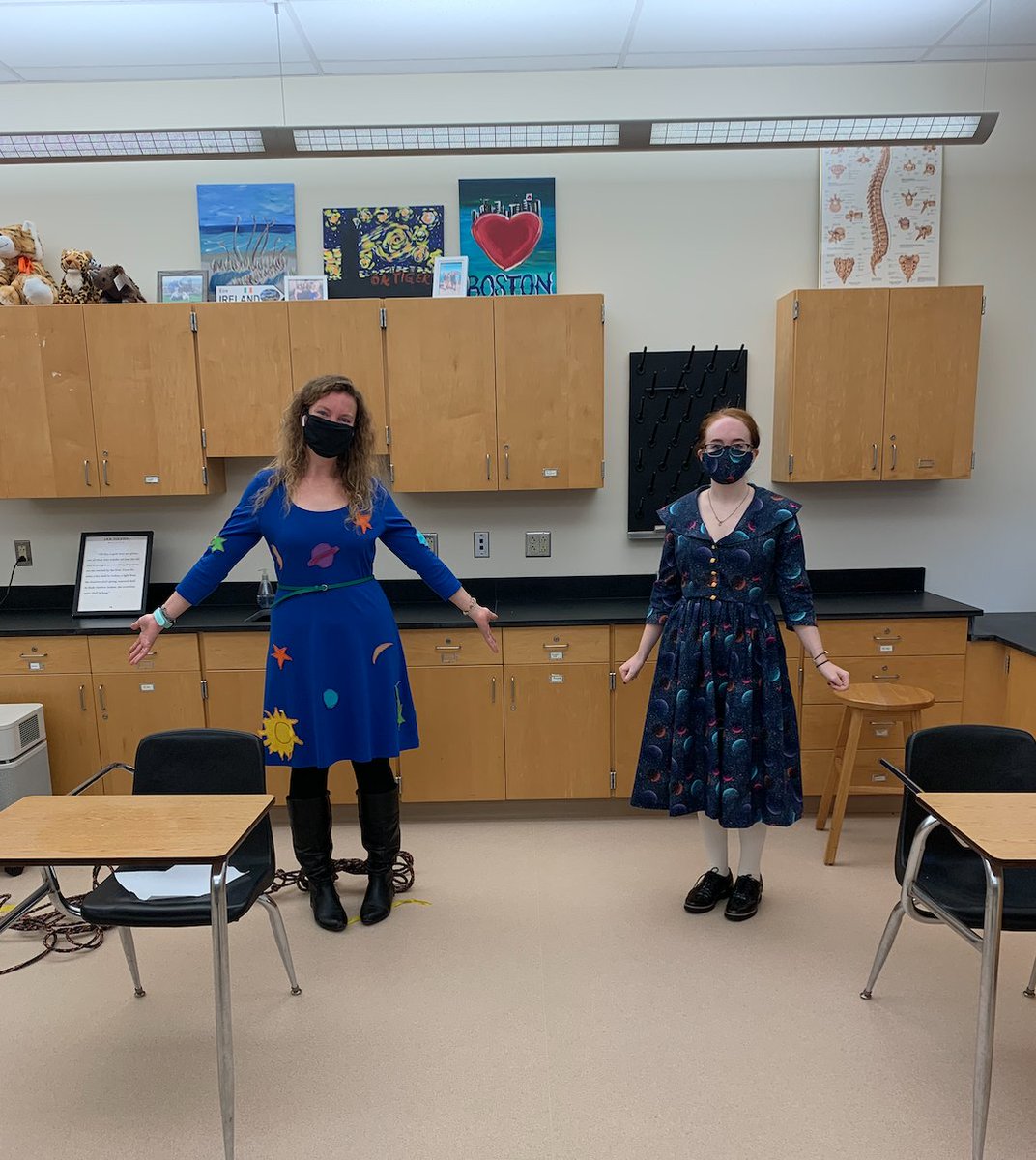 Helen van Riel tweet media