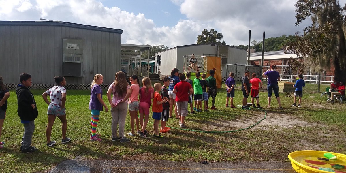 TraceyDrakeESE's tweet photo. Water Day at Eastside Elementary was amazing! Our Quarter one incentive party was a success! Thank you to Cathy Ferraro, Chris Lewis, Joe Murphy, Susan Roy, and Taylor Carter for helping out with the event! 👍 Thanks to all students who made this event possible! 😁 Go leopards!! https://t.co/atirLUCqEr