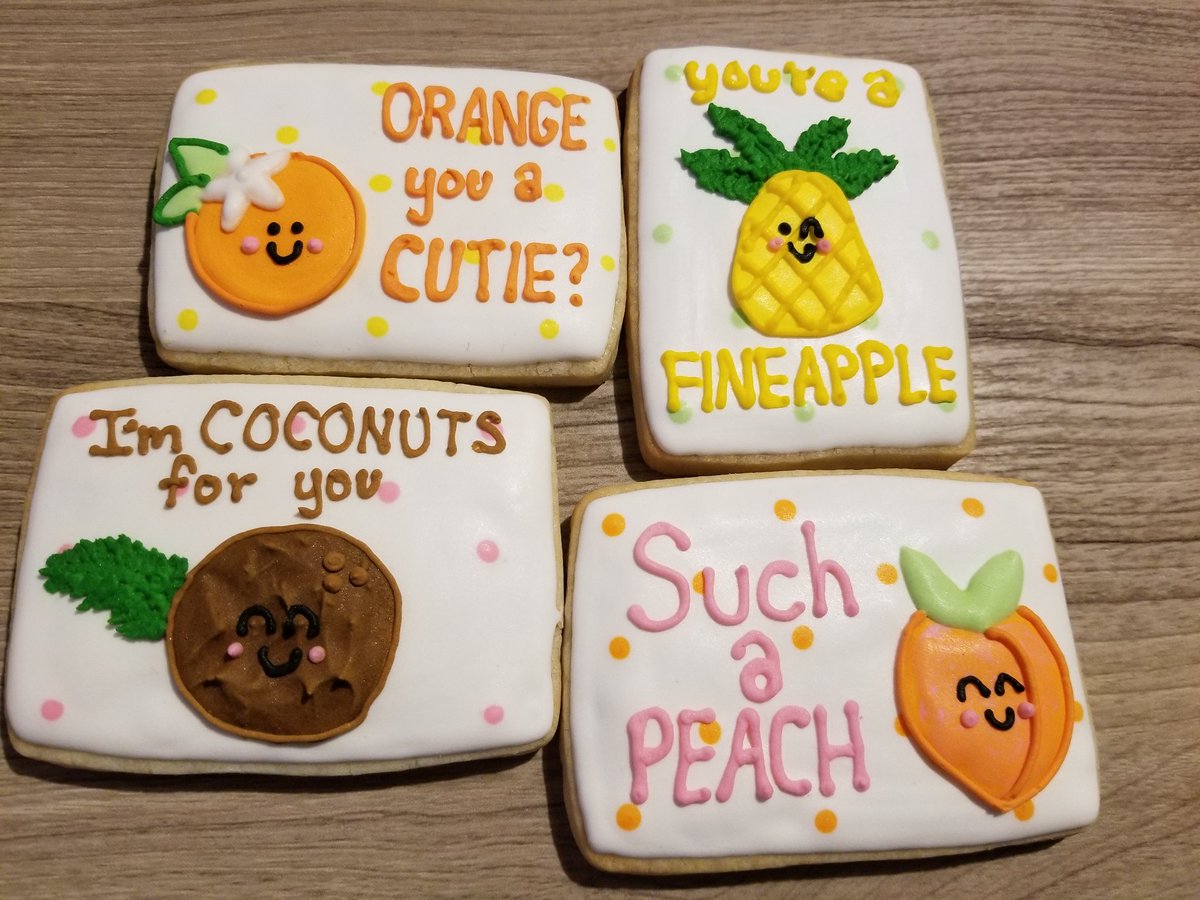 AdoroDesserts's tweet photo. Sugar cookies are delicious.
Fruit cartoons are cute.
Puns are hilarious.
#cookies #cookie #sugarcookies #houston #homemade #houstonbased #bakery #bakerylife #SmallBusiness #supportsmallbusiness #localbusiness #houstonsmallbusiness #royalicingcookies #decoratedcookies https://t.co/rKUxi7hlZu