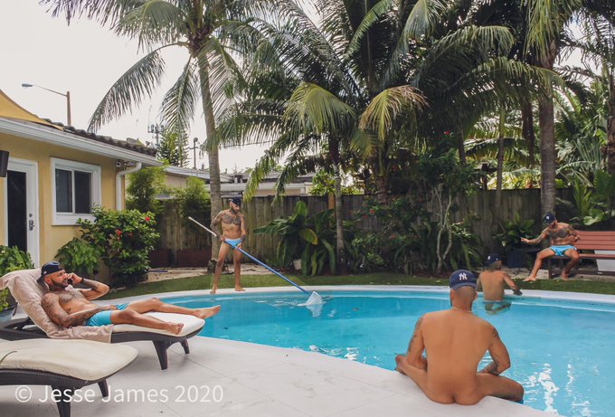 Get to know all sides of me 💦😈 https://t.co/VdkHItcItg https://t.co/imQYPDCALj<a href="/tag/breakfastinbed"class="tags"><span>#breakfastinbed</span></a>