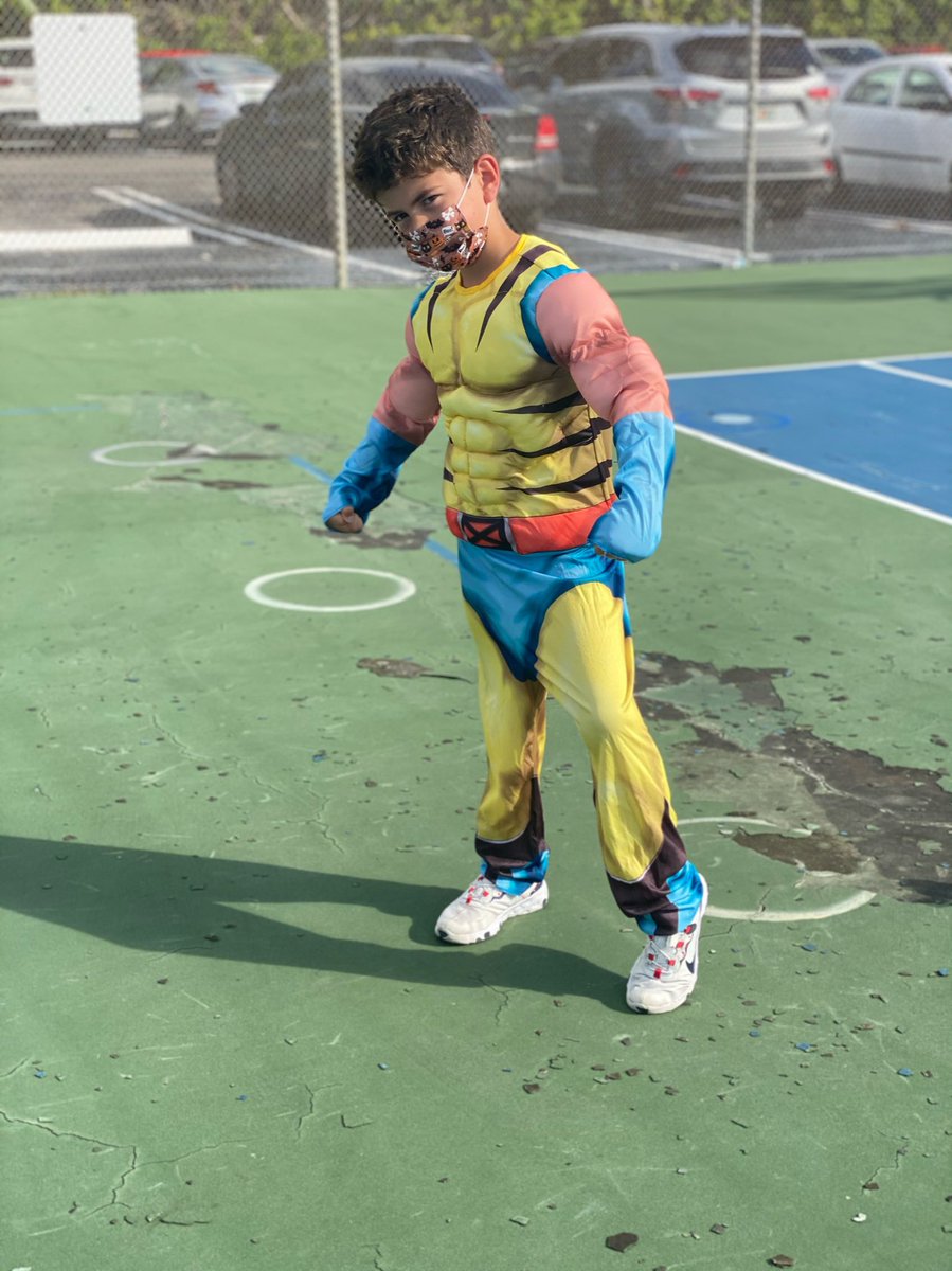 GULLIVER_MCKPE's tweet photo. A lot fun in Lower School PE today. “Thriller” dance videos coming soon! @gulliverprep_ @RGriffin_GS https://t.co/HVASEhZQDV