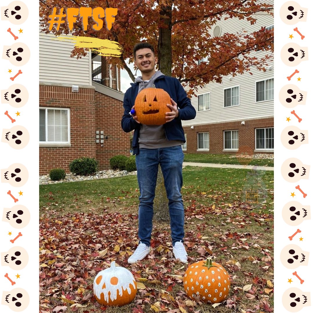 MillikinPC's tweet photo. We're getting spooky with this week's #FindtheSquirrelFriday Can you spot our scary squirrel carving pumpkins with Ben? DM us your costumes this weekend to be featured in #FTSF next week!
#FTSF #mupc #taborperforms #muwithu #studentrunventure #maskupwithmu #millikinu https://t.co/0J3LO0FTt6