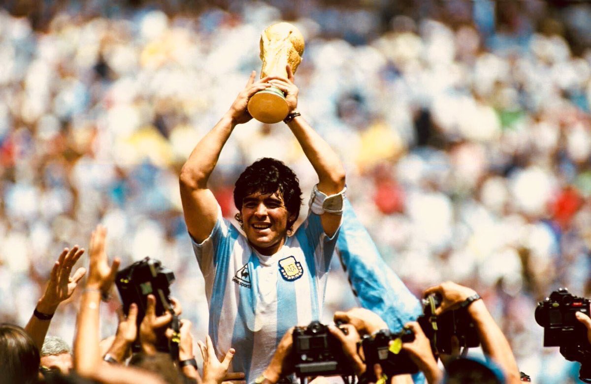 debatedegol's tweet photo. IMPERDIBLE
El regalo de Richy Castellanos a Diego Armando Maradona por el #FelizCumpleDiego con saludos de las personalidades más reconocidas del mundo deportivo y extradeportivo.
#DIE60 #Diego60
https://t.co/FggZAuyWr5 https://t.co/ia2pgM8CZX