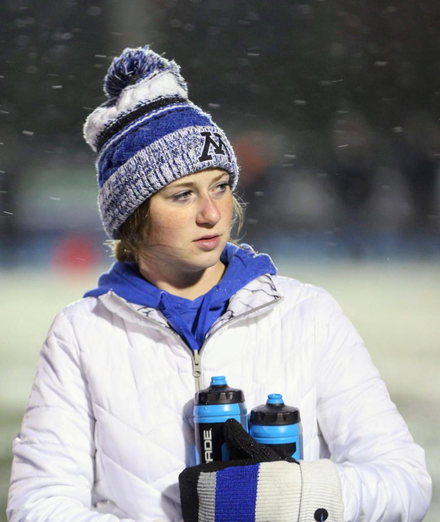 TonkaFB's tweet photo. SENIOR SPOTLIGHT:
Lydia Beil - Manager | 4 YRS | Stats: Attended 60 games, 200 practices, Filled >72,000 H20 bottles/cups | After Grad: travel Israel/Japan w/Mission Opps then Culinary School
Congrats, Lydia! #ManagersRock! #MinnetonkaFootball @TonkaSkippers @TonkaWebcast https://t.co/RjiZaDcgEj