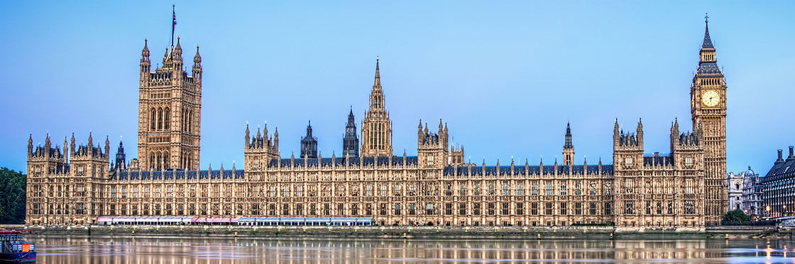 do u know the difference between the UK parliament and the scottish parliament (other than the fact that one is for the whole uk and one is for just scotland)