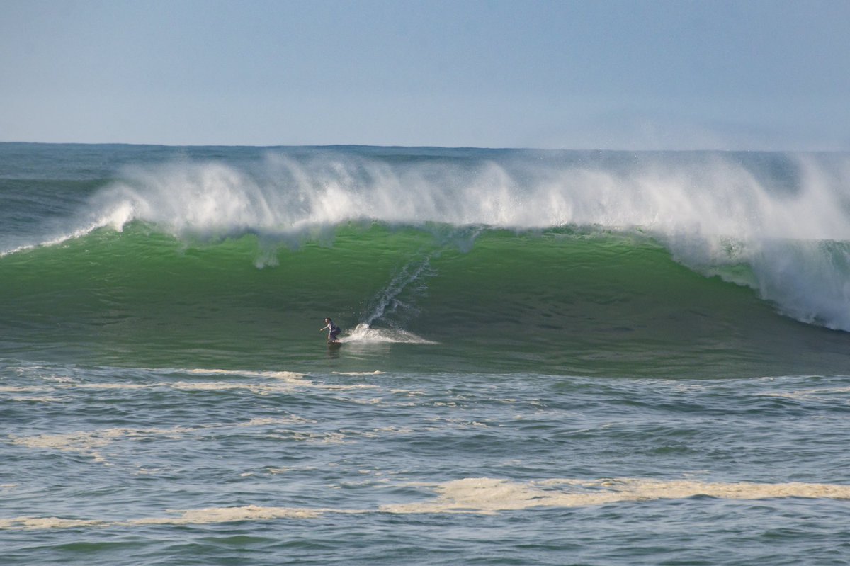afpolm's tweet photo. Hossegor , La Nord Oct 29, 2020 ⁦@SurfSessionMag⁩ ⁦@SurfingFrance⁩ #hossegor #lanord ⁦@Hossegor_surf_c⁩ #surfing ⁦@GerardBensouss⁩ ⁦@AFPphoto⁩ #surfsession ⁦@dryrobe⁩ ⁦@NikonFR⁩ ⁦@asennesurf⁩ https://t.co/ANSDpqx28Y