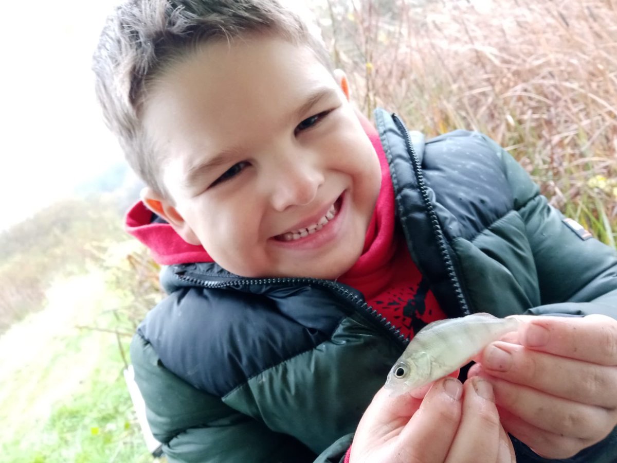 BeZenGoFishing's tweet photo. The smiles that fishing brings 😍😊🎣
Best way to get your kids off those computers and get them outside to make them smile like this 💖😊
Simply Magic 💫
#getfishing #fishing #getthemoutside #futureofangling #futuregeneration #digitaldetox https://t.co/BMBYq16SHH
