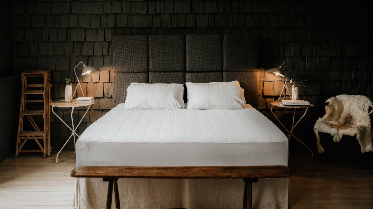 COMPETITON CLOSED

WINNER ANNOUNCED. Congratulations to @Mike_mellish, the winner of one of our Boutique Hotel Heated Mattress Protectors! Please private message us to claim your prize! 

Follow us on Instagram @dreamlanduk for more chances to win! 

#bewarm