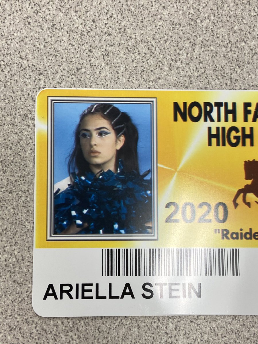 ariella_stein's tweet image. “First of all, ew. Second of all, ew” @AlexaDemie @euphoriaHBO #nfid21