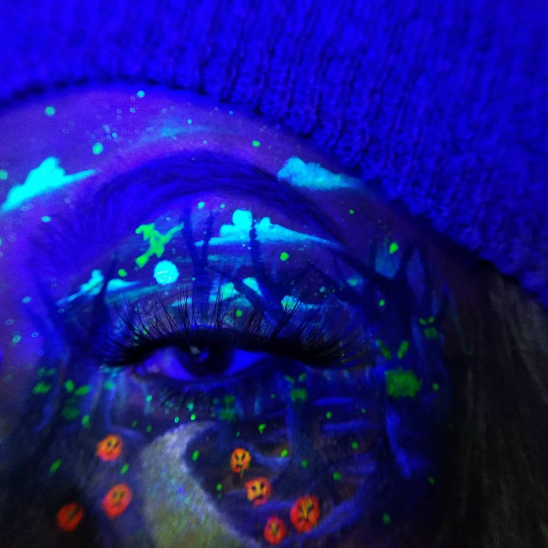 ShreeyaG's tweet photo. Mystical forest 🎃💚🧙

@MorpheBrushes 35M Boss Mood &amp; 39A Dare to create palette
@kryolanindia aquacolour palette A

#morphe #morphebrushes #morphe35M #morphe39A #morphebabe #kryolan https://t.co/6P1pHzIqNW