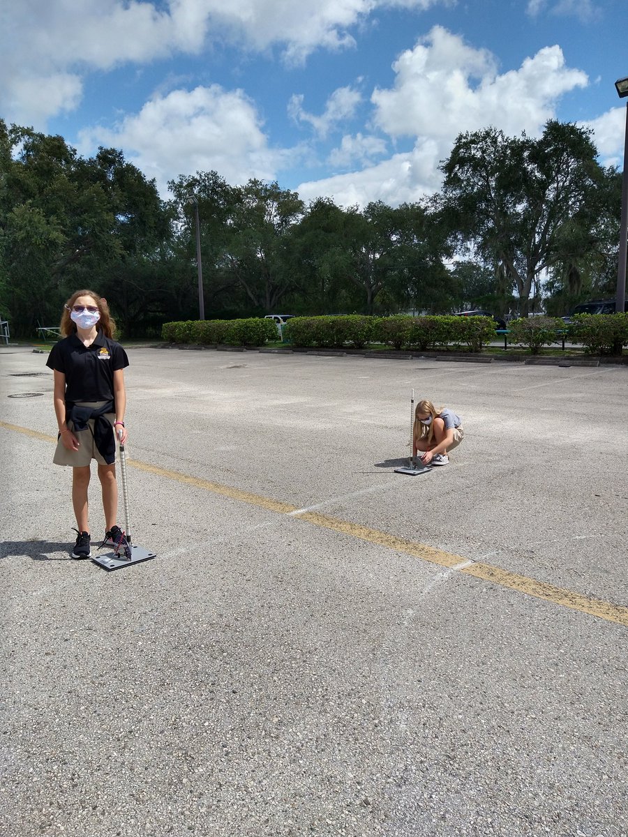 tcmstem's tweet photo. 6th #stem Launching straw rockets @pitscoed https://t.co/hbIA4cxGGk