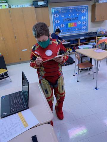 The AM group loved our pumpkin volcano and fall word hunt around the classroom! #ASD4ALL <a href="/LakeParkASD4/">Lake Park Elementary School</a>