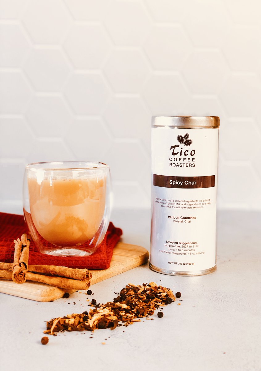 ticoroasters's tweet photo. Chai tea is well known for its fragrant aroma. It's made of black tea, ginger, cardamom, cinnamon, fennel, black pepper and cloves 😋
Spicy Chai is definitely a must for fall time!
#chai #spicychai #tea #teatime #fall #falltea #healthyfood #vegan #tealover #bayareafoodies https://t.co/cBDLux3RMG